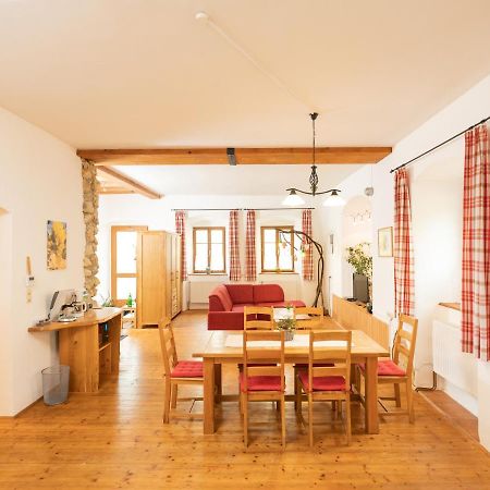 פויסדורף Ferienwohnung Zum Kapuziner מראה חיצוני תמונה