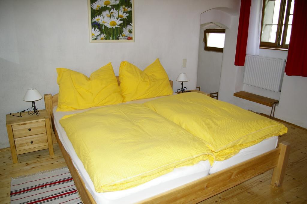 פויסדורף Ferienwohnung Zum Kapuziner חדר תמונה