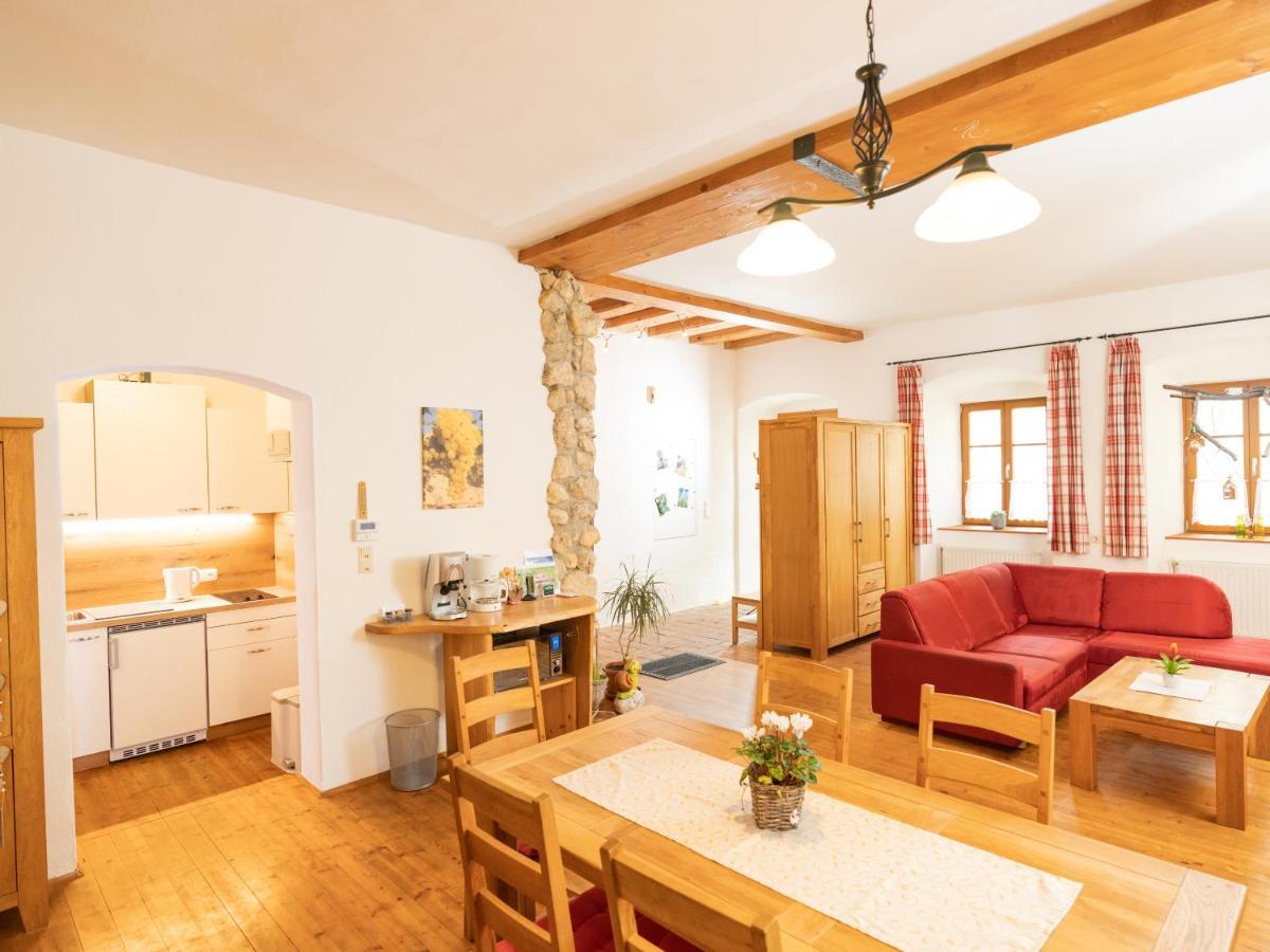 פויסדורף Ferienwohnung Zum Kapuziner מראה חיצוני תמונה