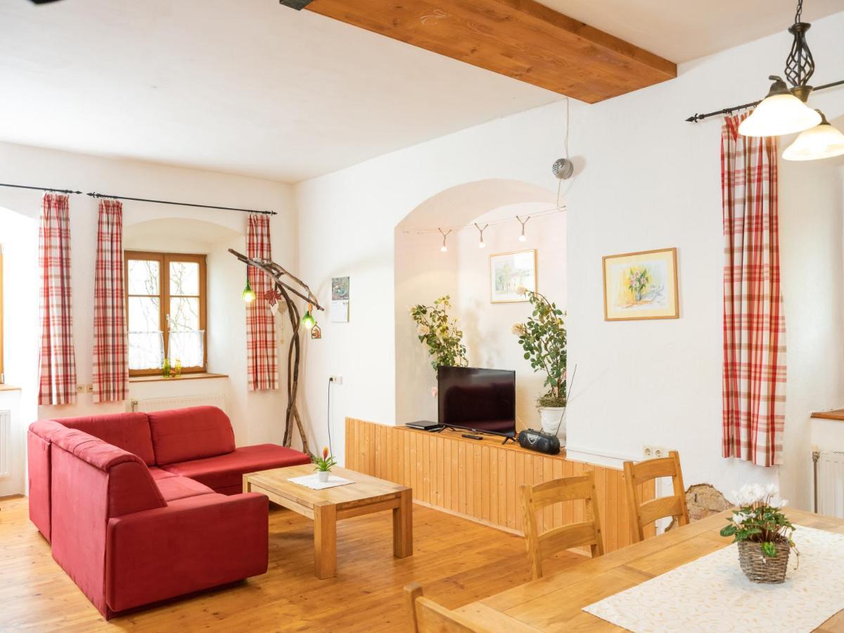פויסדורף Ferienwohnung Zum Kapuziner מראה חיצוני תמונה